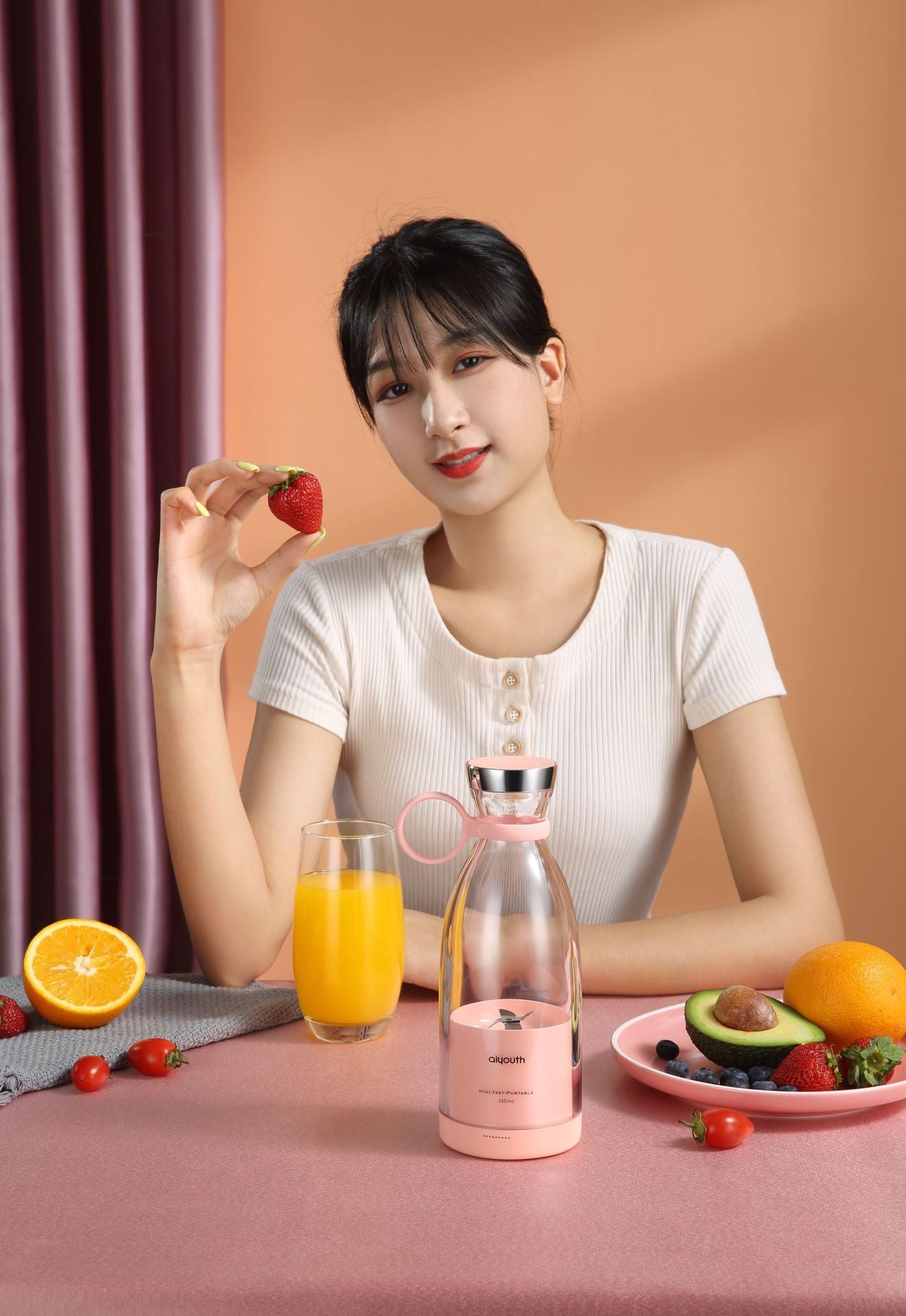 Handheld Small Electric Portable Mini Juicer - stcraftdigital